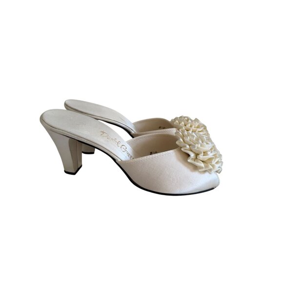 DANIEL GREEN Vintage Cream Satin Rosette Slippers Heels Sz 7 NEW NWOB - Picture 7 of 9